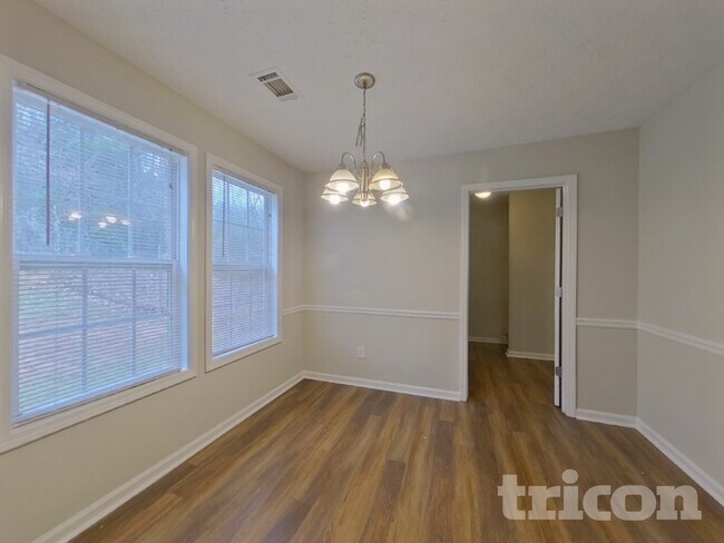 Foto del edificio - 165 Aspen Forest Dr