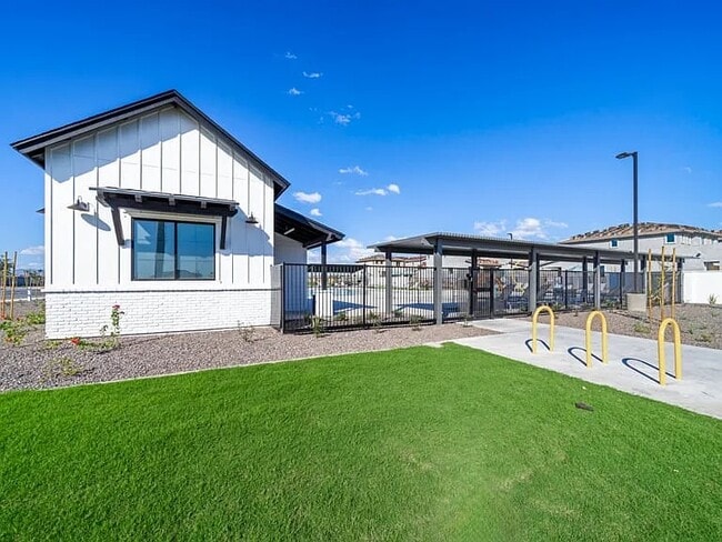 Building Photo - 3354 S 180th Ln