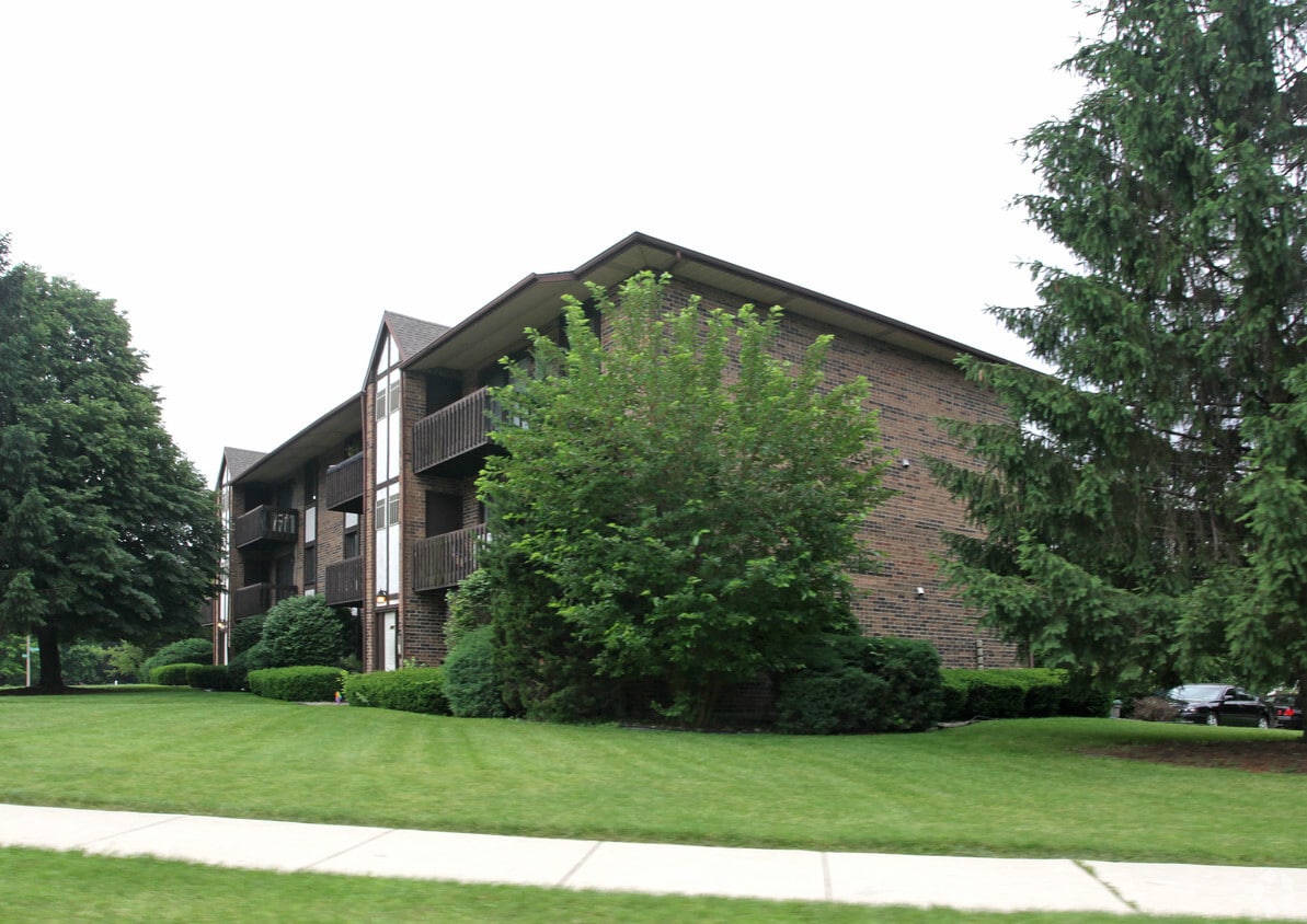 Jefferson West Condominiums Apartments Naperville, IL