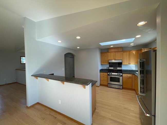 Photo - Spacious 5BR / 3BA Beacon Hill Home – 2,21...