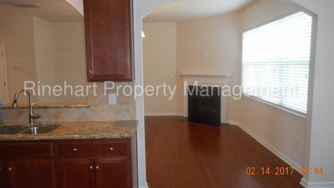 Foto del edificio - 10209 Elizabeth Crest Ln