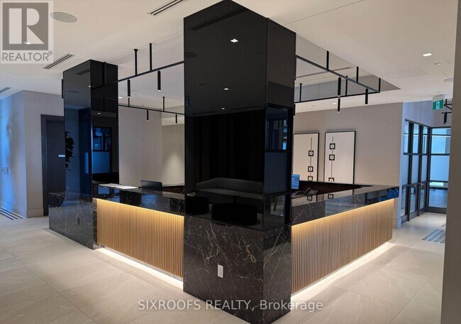 Photo du bâtiment - 2545 Simcoe St N