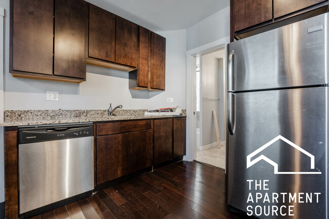 Foto del edificio - 2968 N Ridgeway Ave