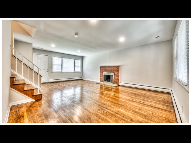 Building Photo - 600 Squires Rd