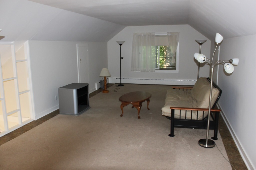 Foto principal - 105 Needham Pl