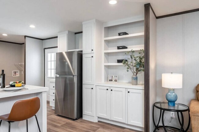 Building Photo - 1022 Monarch Dr