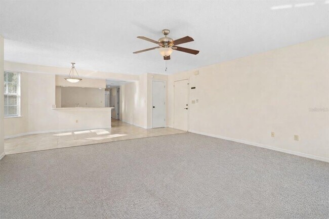 Building Photo - 2051 Royal Bay Blvd