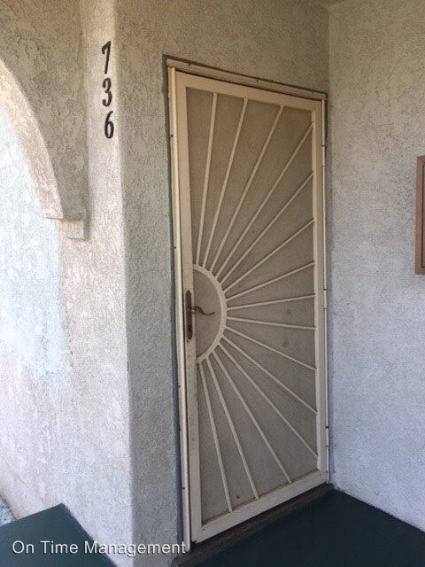 Primary Photo - 732-738 Gaviota Ave