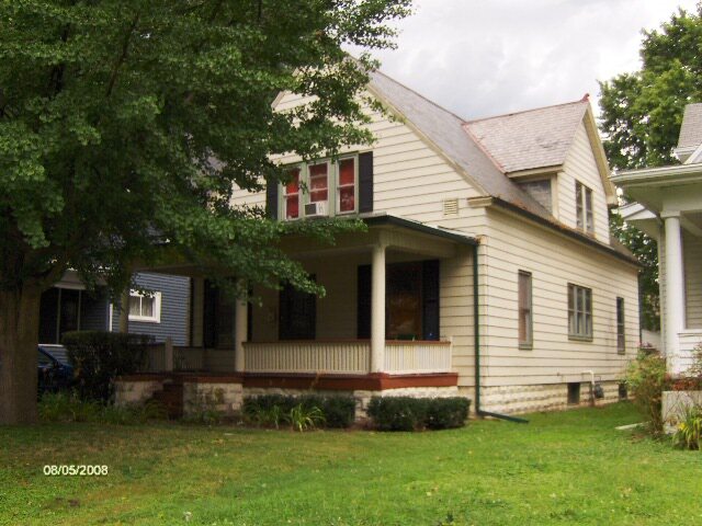 Primary Photo - 823 N Cooper St