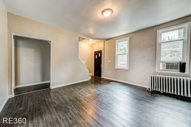 Building Photo - 3 br, 1 bath House - 16 Regina Street Sout...