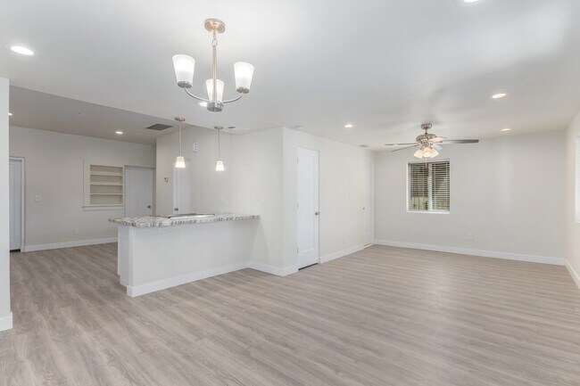 Foto del edificio - 2331 N Richland St