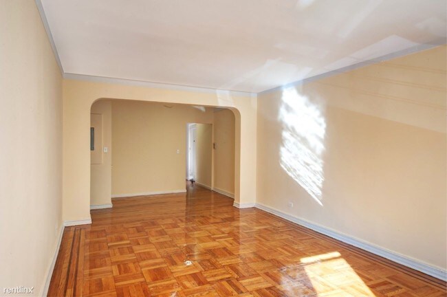 Foto del edificio - 4015 Hampton St