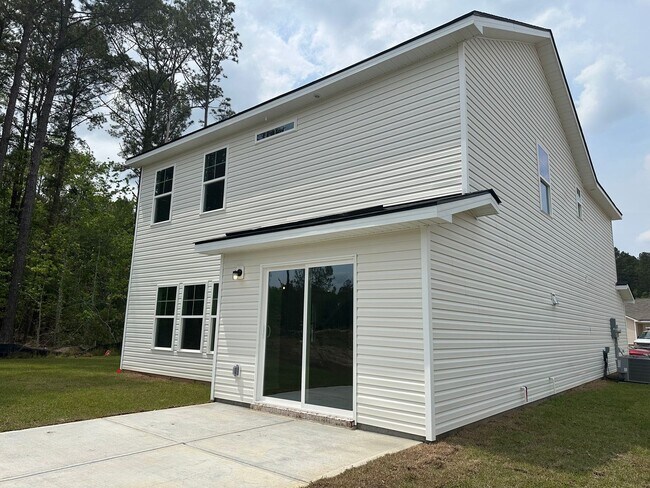 Foto del edificio - 207 Chime Creek Dr