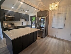 Building Photo - 14600 NW 11th Ct