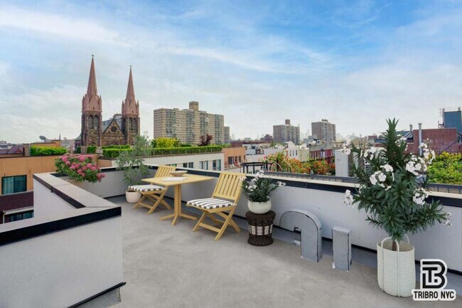 Foto del edificio - 1 bedroom in BROOKLYN NY 11206