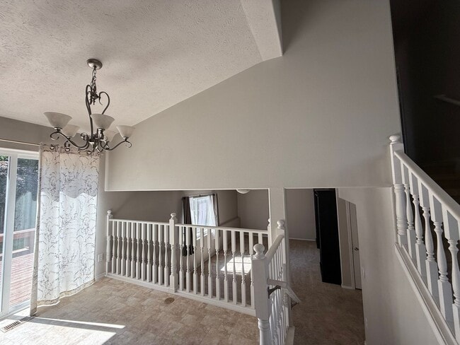 Foto del edificio - Beautiful 4 Bed, 3.5 Bath Home in Eagle Ridge