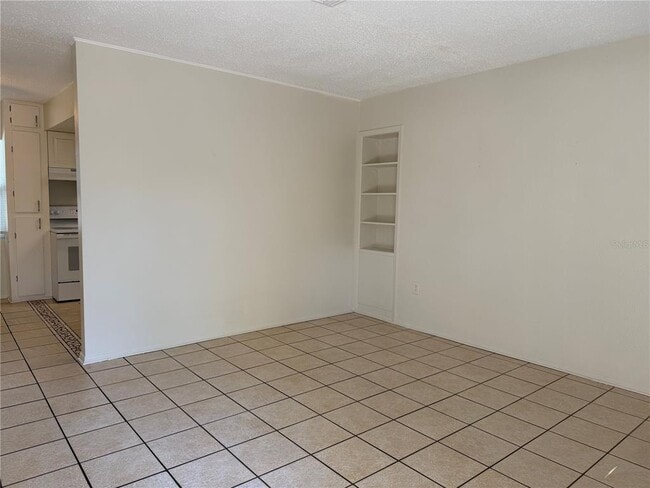 Building Photo - 817 Margo St