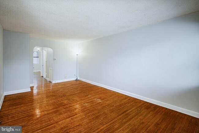 Building Photo - 7300 Brentwood Rd