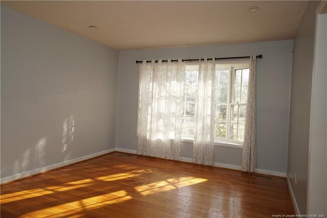 Building Photo - 413 Lancaster Rd