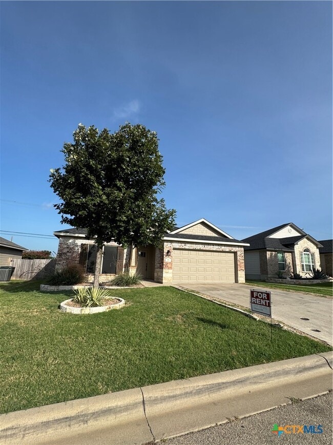Building Photo - 416 Parkfield Ln