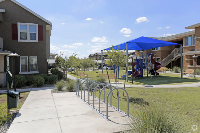 Building Photo - Highland Groves at Morrison Ranch