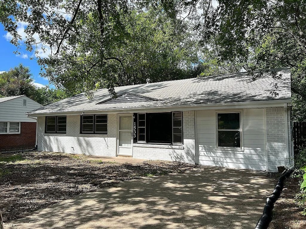 Foto principal - 1533 Hartford Rd