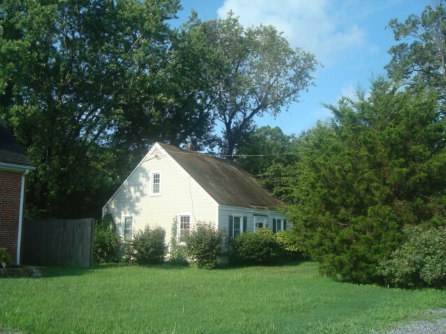 Foto del edificio - 33 Claybrook Ave