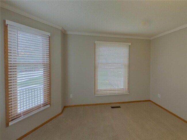 Foto del edificio - 10071 Raleigh Ct