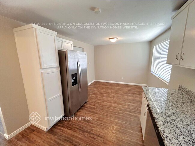 Building Photo - 6672 S Somerset Dr