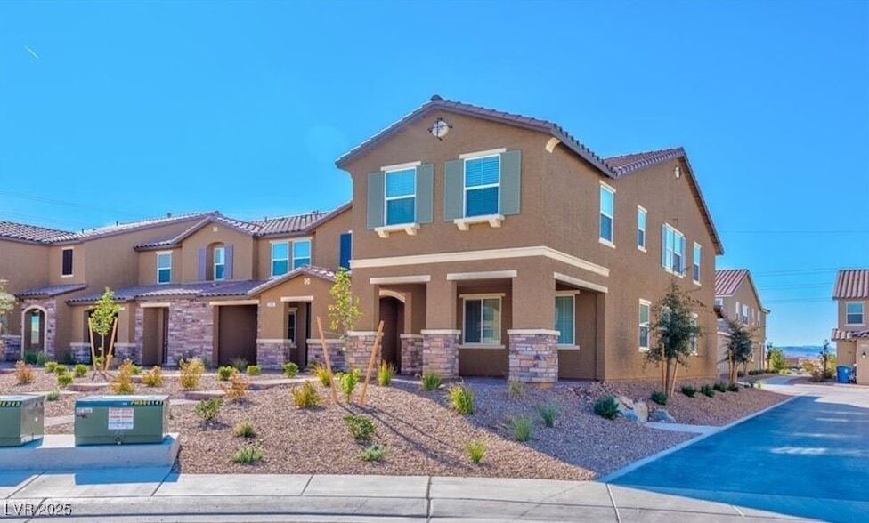 Foto principal - 2887 Starling Summit St
