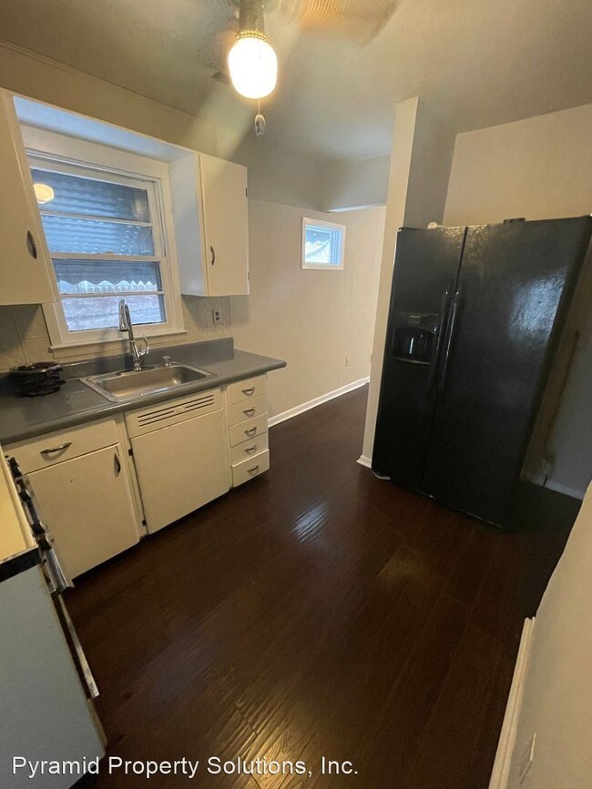Building Photo - 3 br, 1 bath House - 5903 Tonka Ave