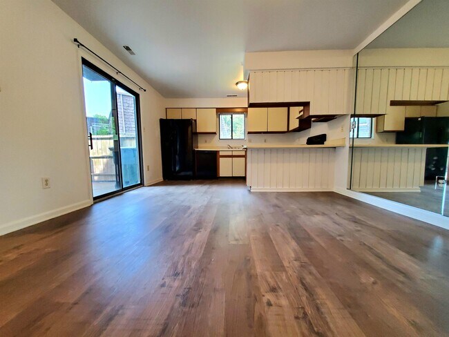 Building Photo - 1757 Ocean Bay Dr
