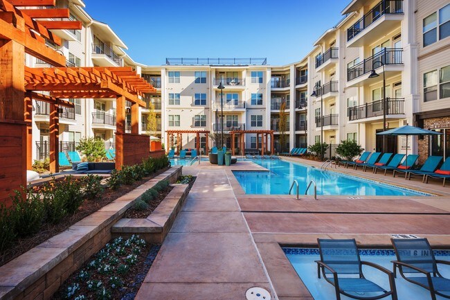 Cortland North Druid Hills Apartments Atlanta Ga Apartments Com