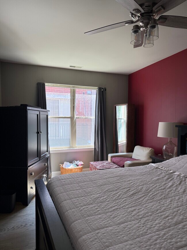 Foto del edificio - 757 W Eastman St