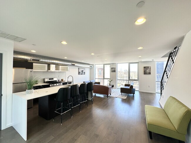Foto del edificio - 1422 N 7th St