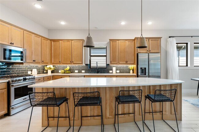 Foto del edificio - 15814 Celebration Ln