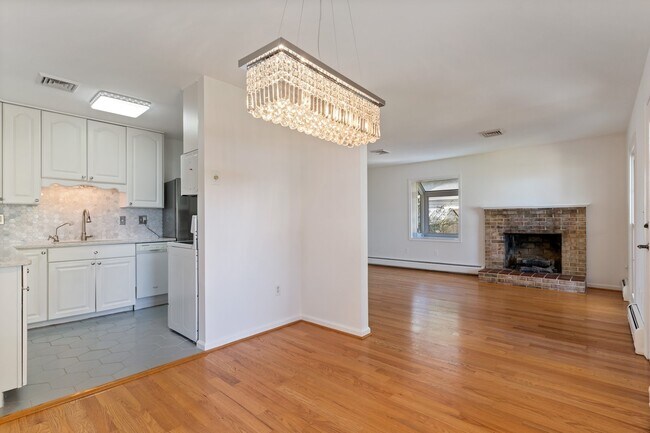 Foto del edificio - 627 Walnut Ave