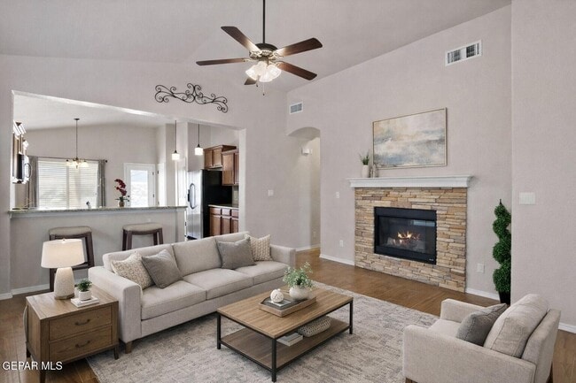 Foto del edificio - 7433 Dewberry Dr