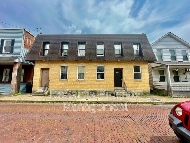 306 Campbell St, McKees Rocks, PA 15136 - House Rental in McKees Rocks ...