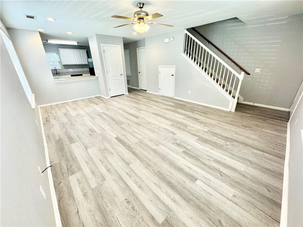 Foto principal - 1428 W Netherland Way