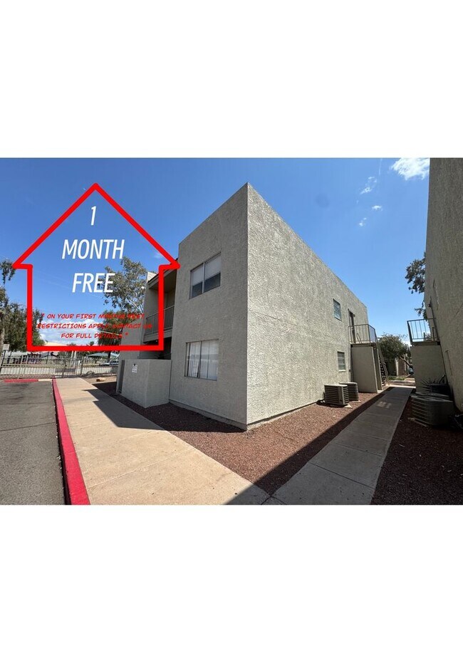 Building Photo - 2843 E Marconi Ave