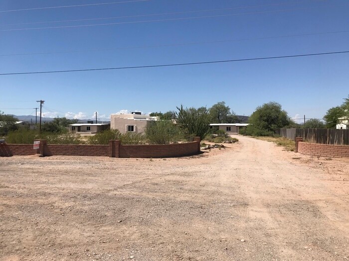 Primary Photo - 8830 S. Nogales Hwy