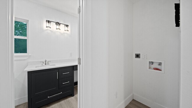 Foto del edificio - 17411 Rolling Hill Ln