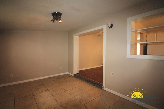 Building Photo - Renovated 3 Bedroom Home in Mary Esther