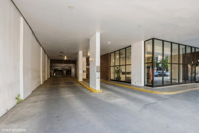 Foto del edificio - 1636 N Wells St
