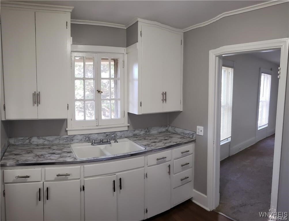 Building Photo - 128 W Bank St