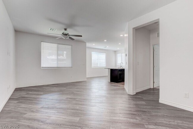 Building Photo - 7106 Calvert Cliffs St