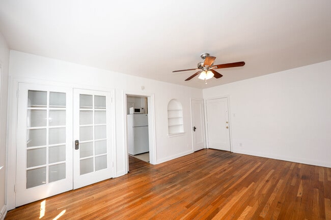 Building Photo - 740 E 300 S