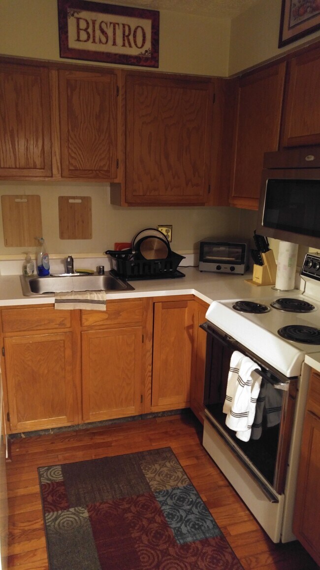 Foto del edificio - 2215 Lowells Glen Rd