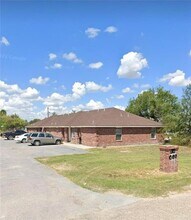 Building Photo - 6505 Lima Ln